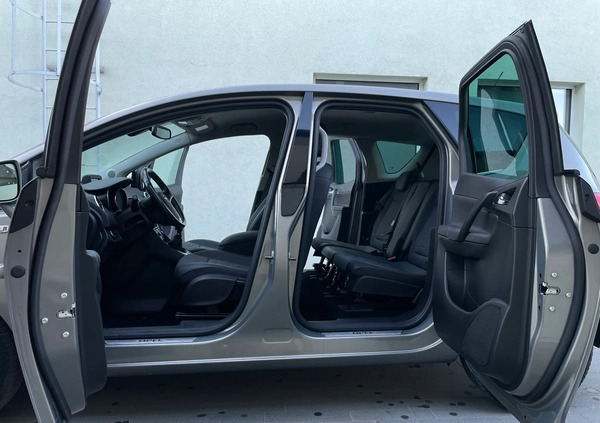 Opel Meriva cena 34700 przebieg: 142245, rok produkcji 2015 z Łapy małe 497
